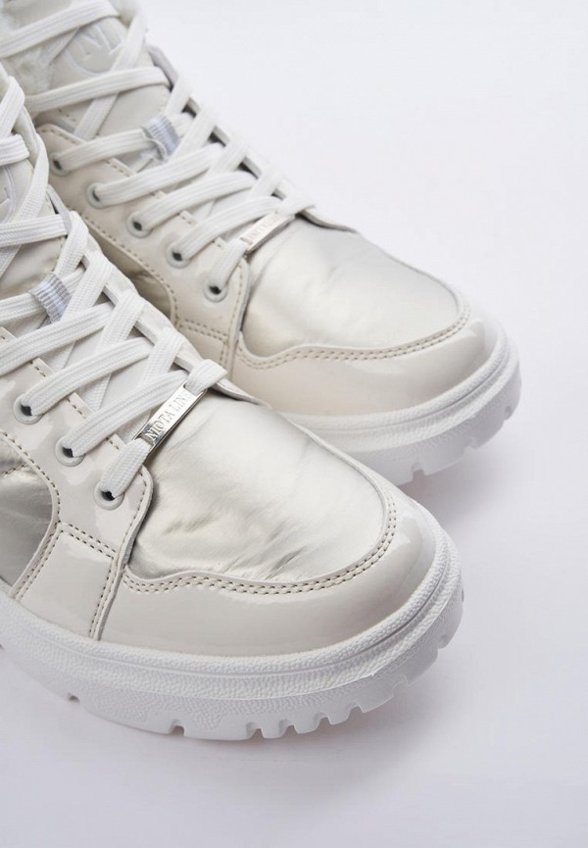 Дутики Niota Line