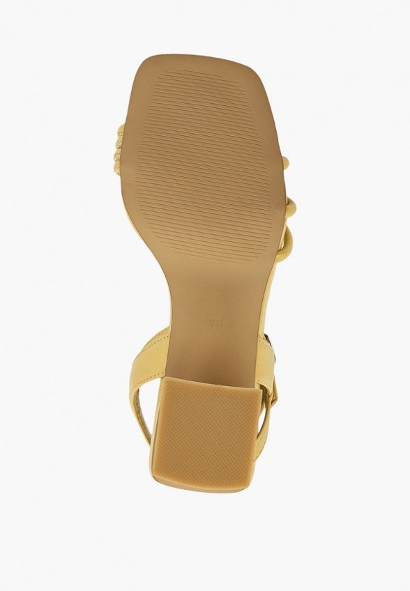 Босоножки Betsy