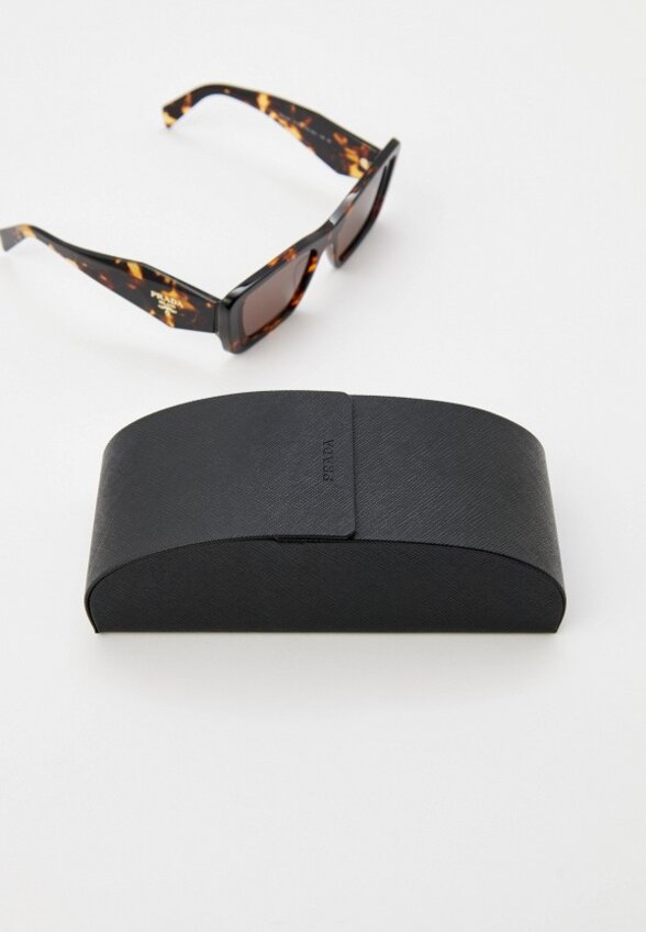 Очки солнцезащитные Prada