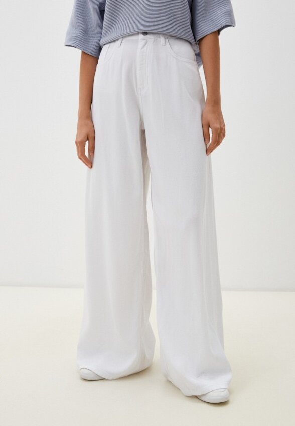 Джинсы Lacoste