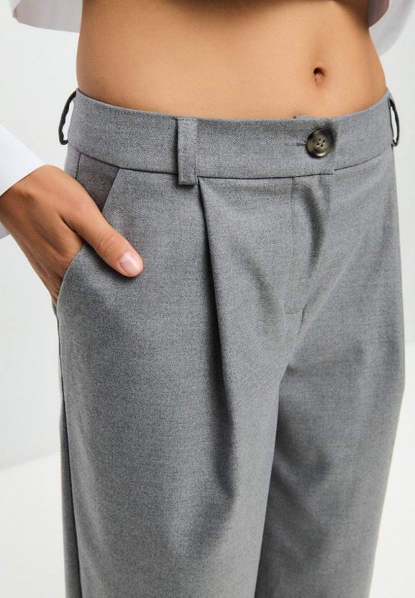 Брюки Suara Femme