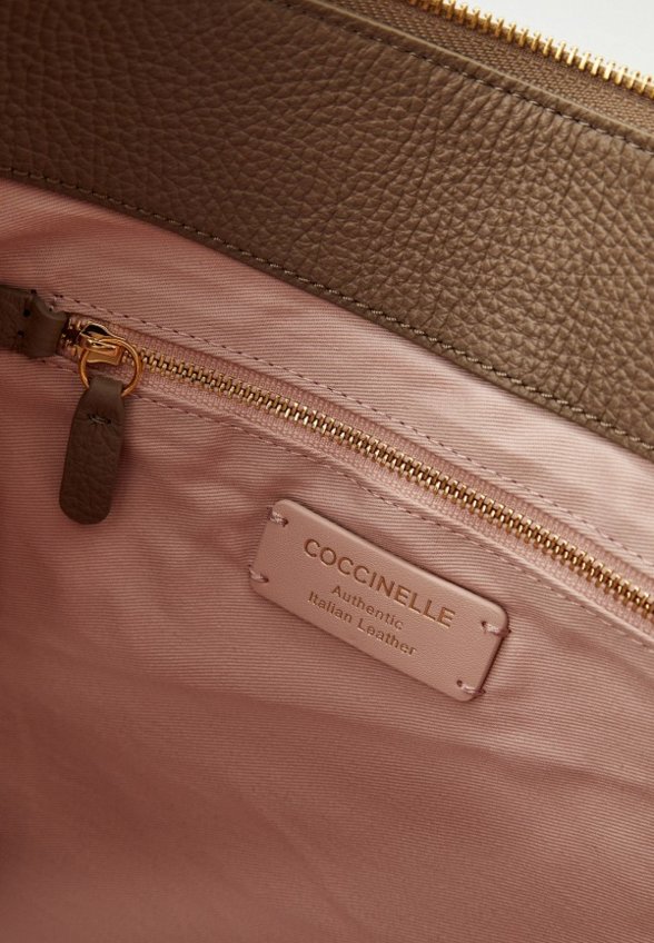 Сумка Coccinelle