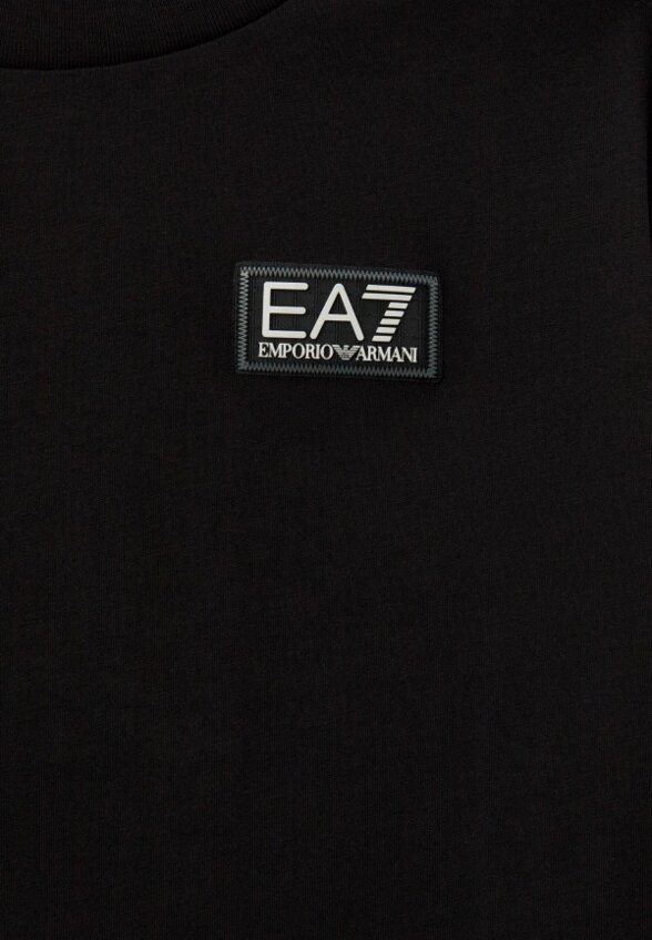 Футболка EA7