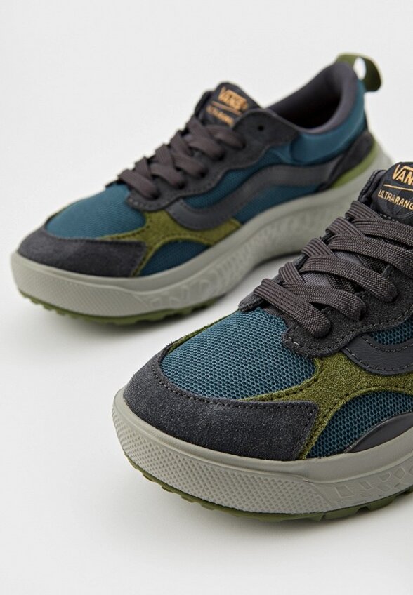 Кроссовки Vans