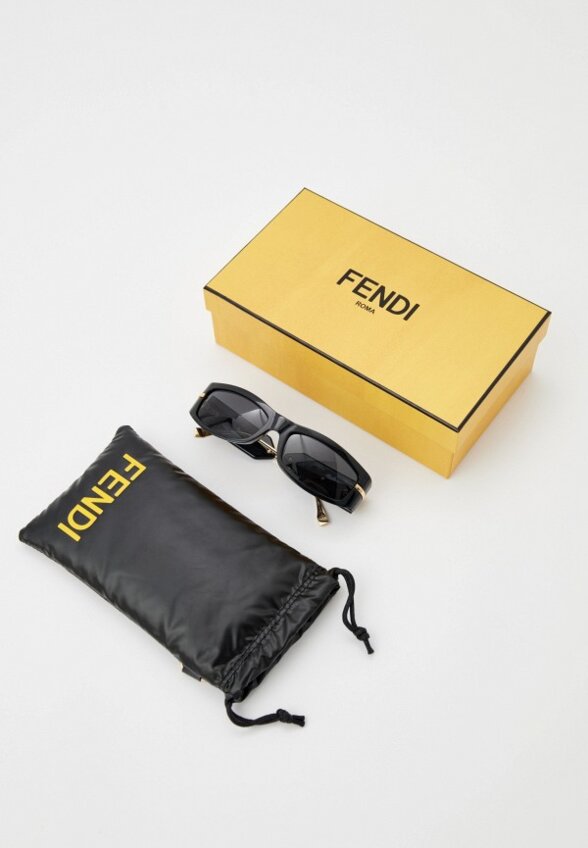 Очки солнцезащитные Fendi