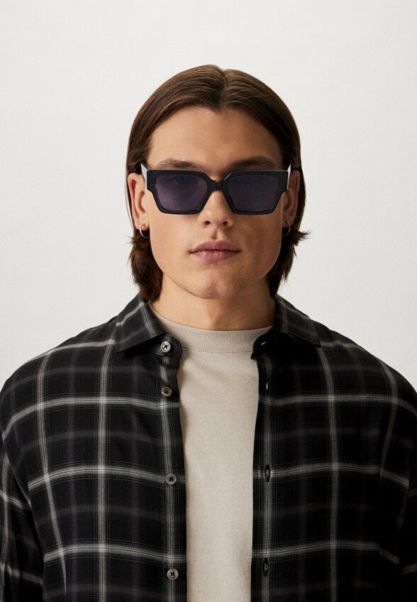 Очки солнцезащитные Karl Lagerfeld