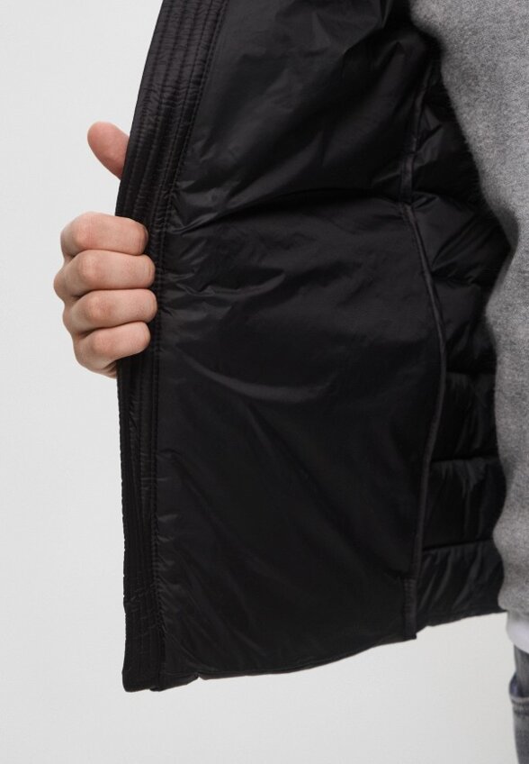 Жилет утепленный Boss