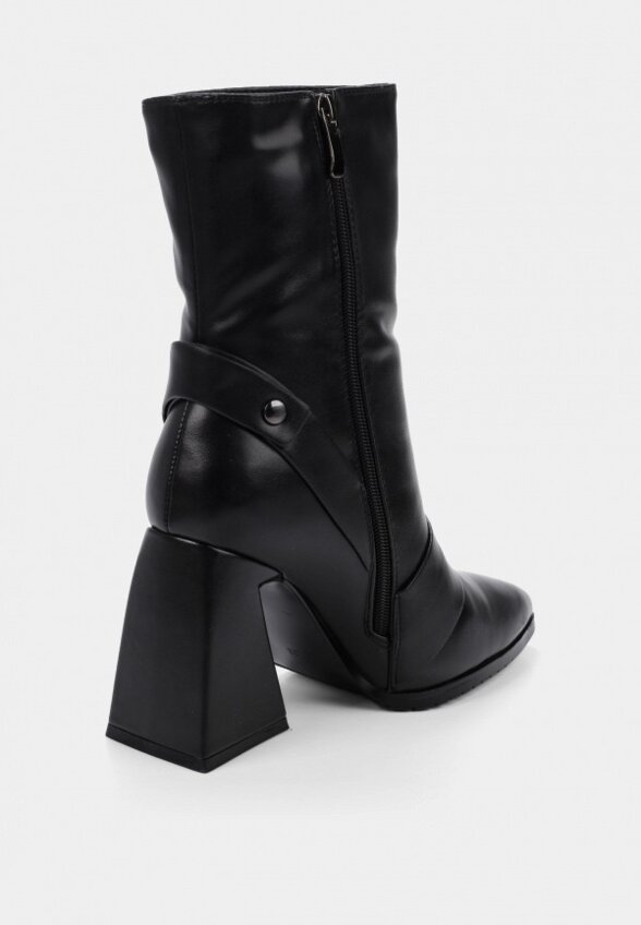 Ботильоны Llevv Group