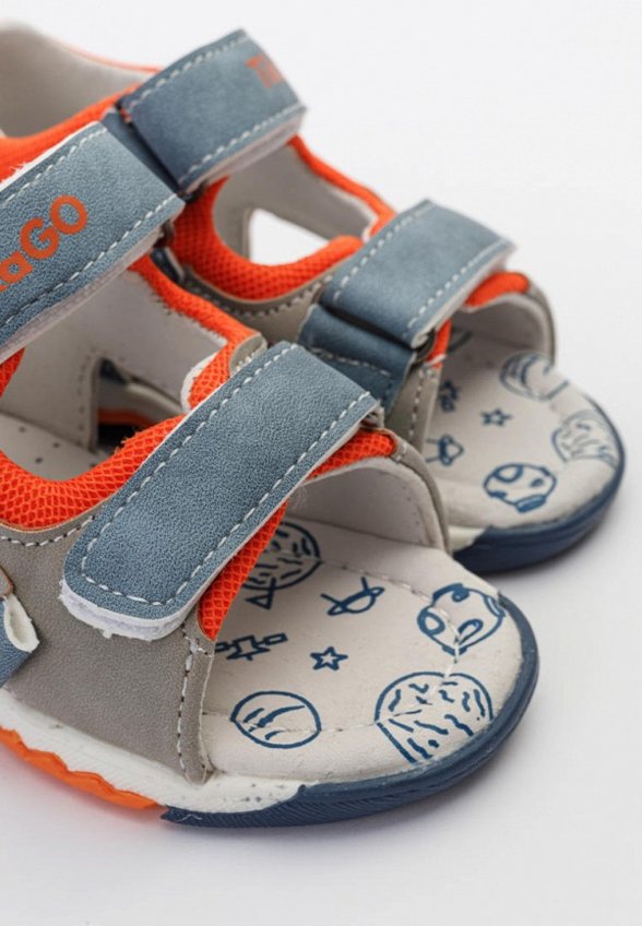 Сандалии Tikkago