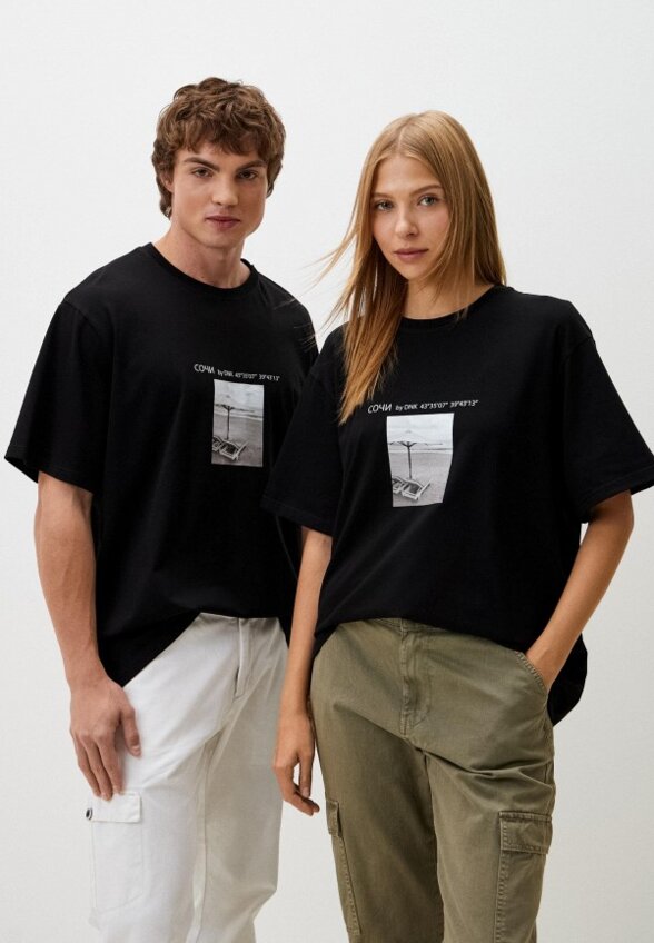 Футболка DNK