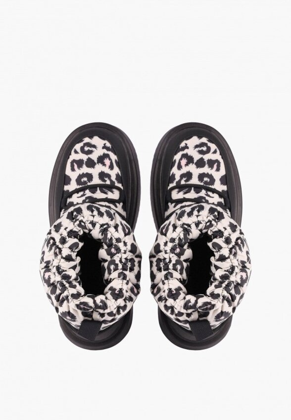 Дутики Instreet