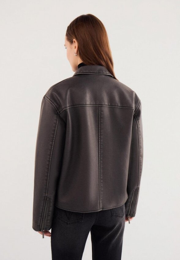 Куртка кожаная Vittoria Vicci