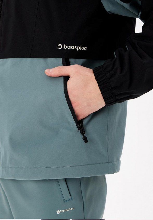 Ветровка Baasploa