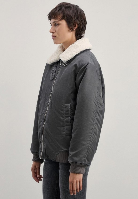 Куртка утепленная Zarina