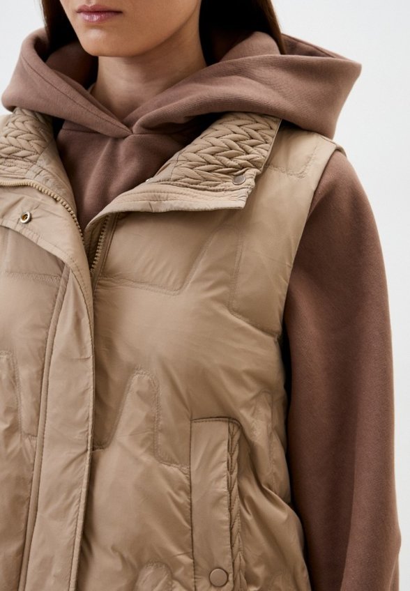 Жилет стеганый Aaquamarina