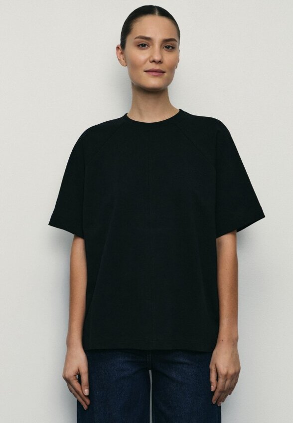 Футболка Zarina