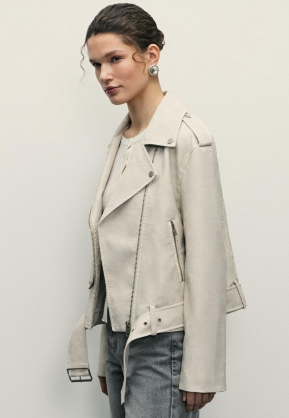 Куртка кожаная Zarina