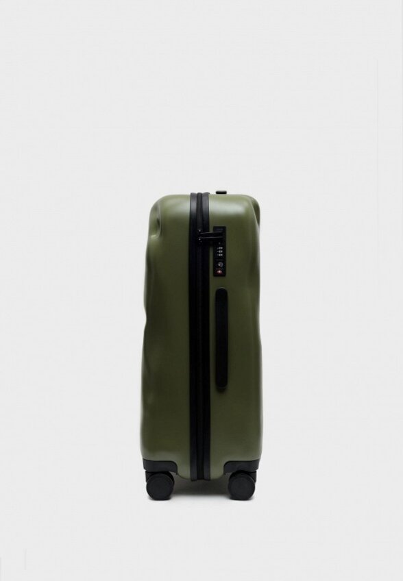 Чемодан Crash Baggage