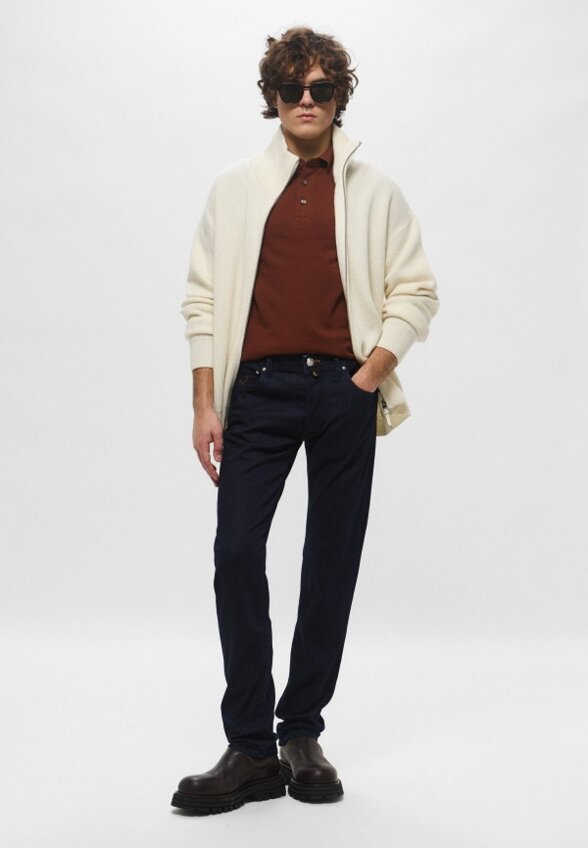 Джинсы и платок Jacob Cohen