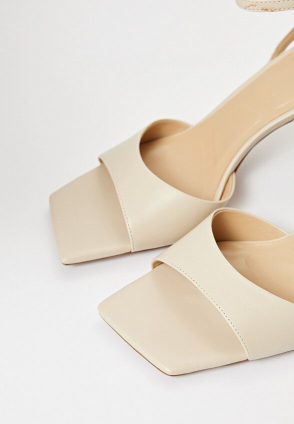 Босоножки Ekonika