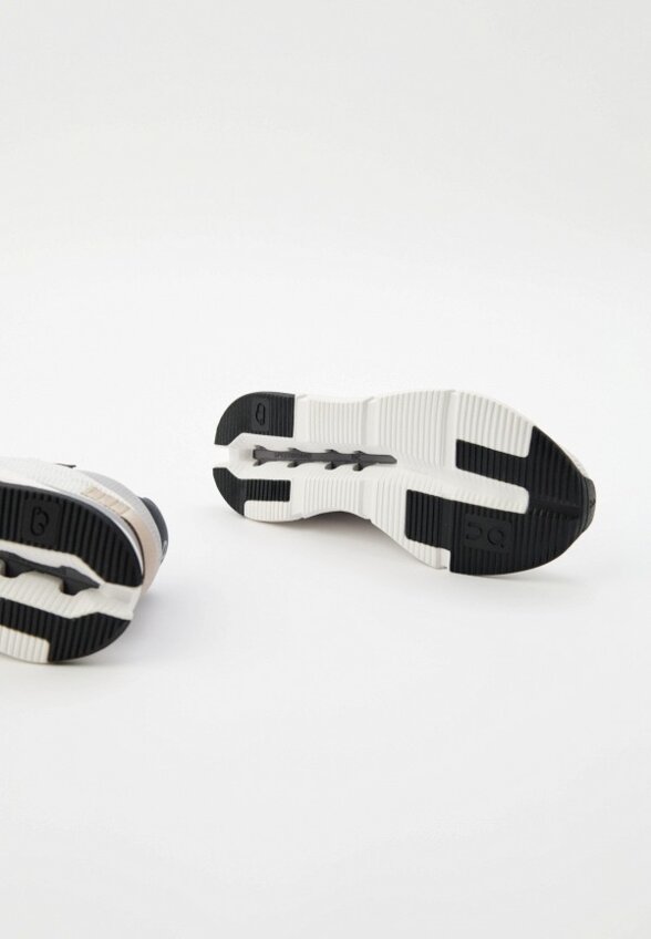 Кроссовки On