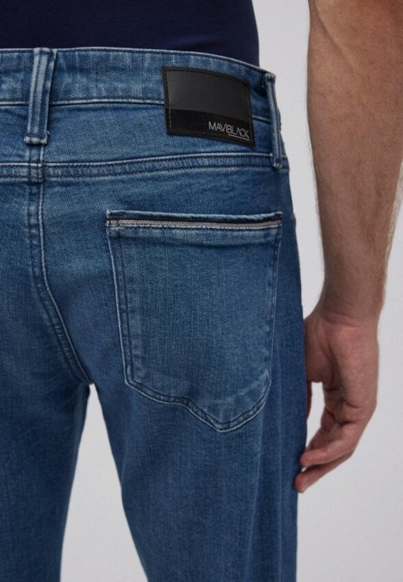 Джинсы Mavi