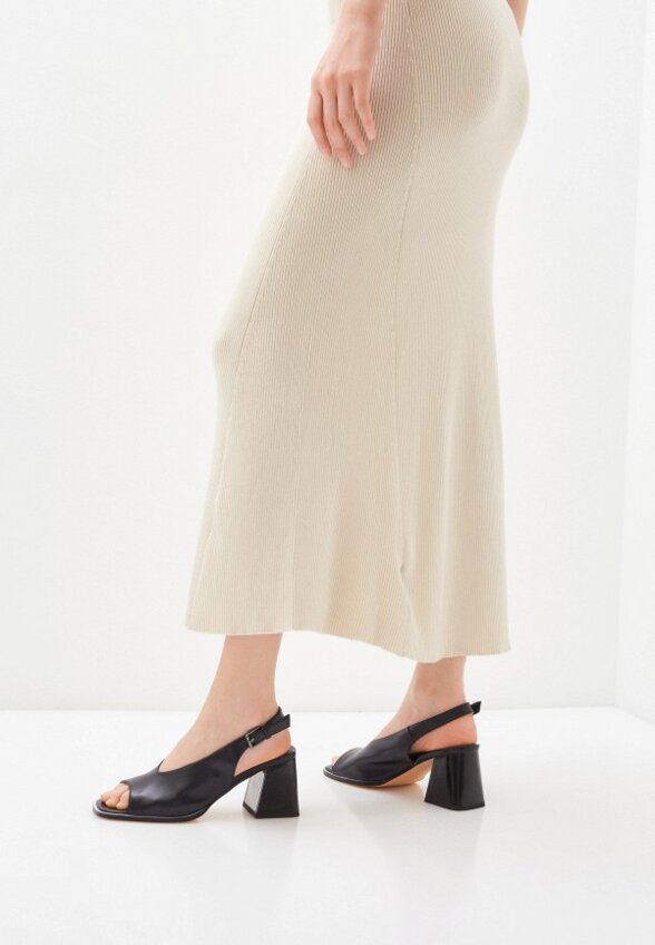 Босоножки Makfine