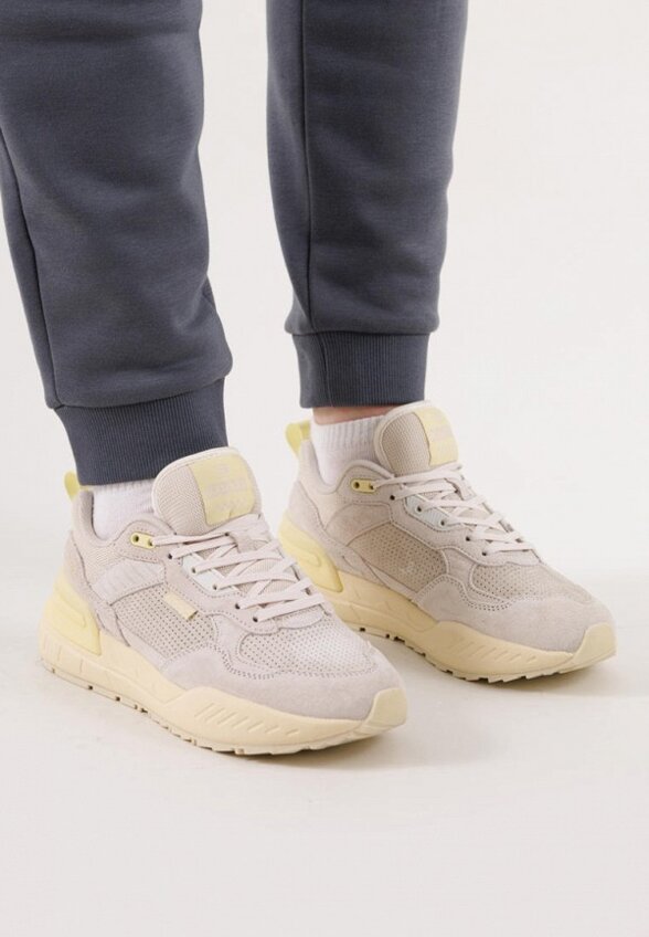 Кроссовки Baasploa