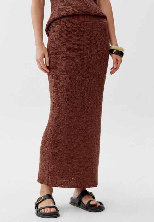 Юбка прямая миди фактурной вязки