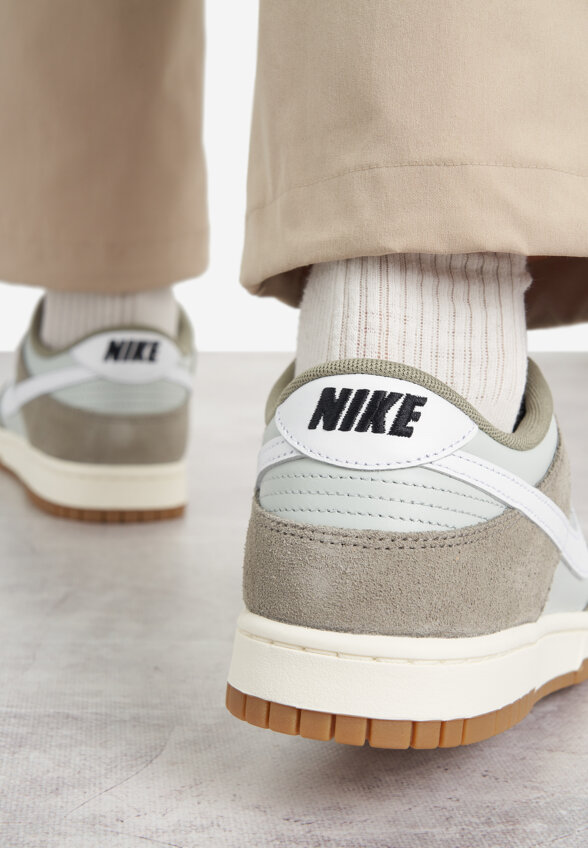 Кеды мужские Nike Dunk Low Retro Se, Серый