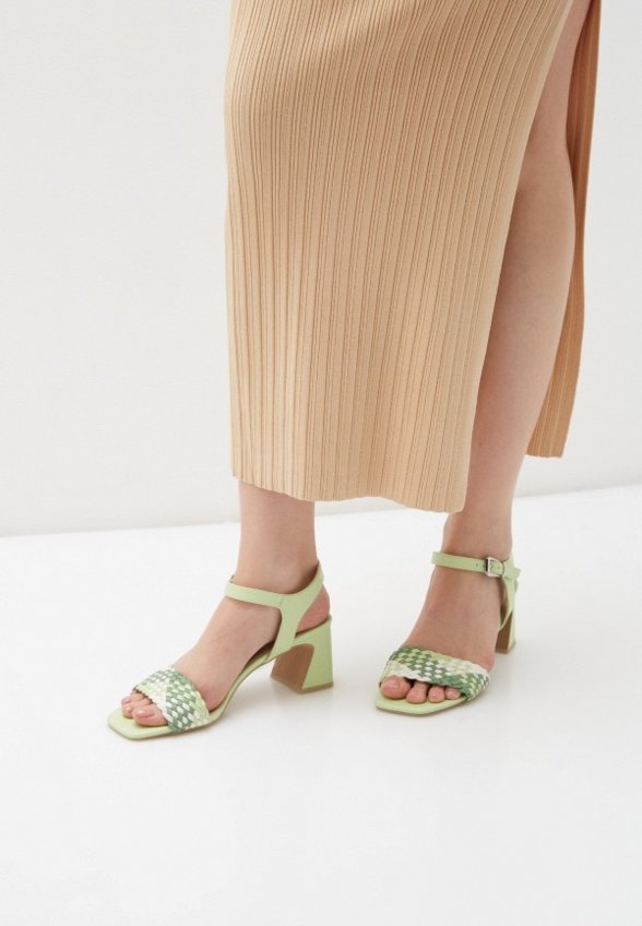 Босоножки Caprice