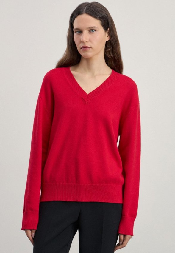 Пуловер Zarina