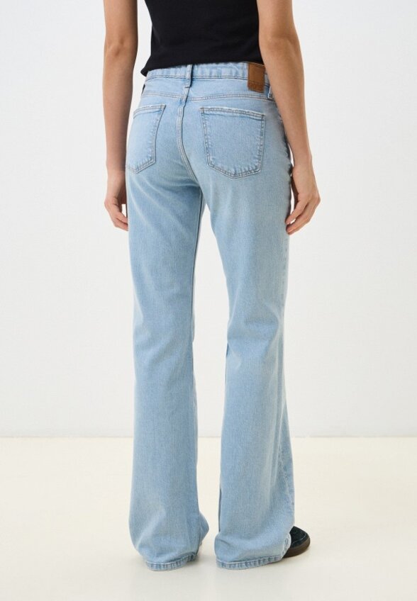 Джинсы Colin's