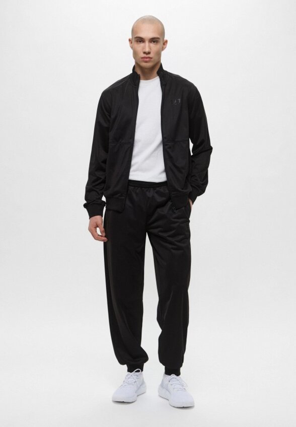 Костюм спортивный EA7