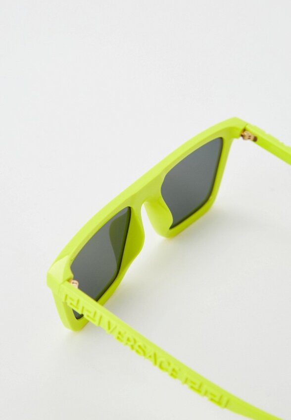 Очки солнцезащитные Versace