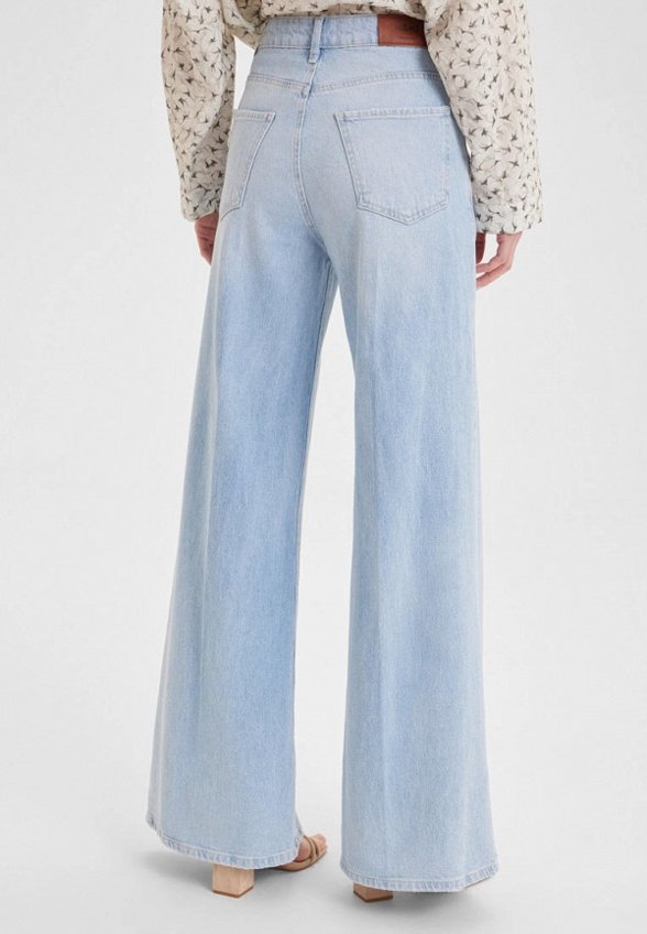 Джинсы N.O.M.I