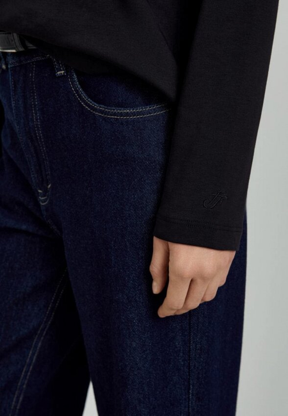 Лонгслив Finn Flare