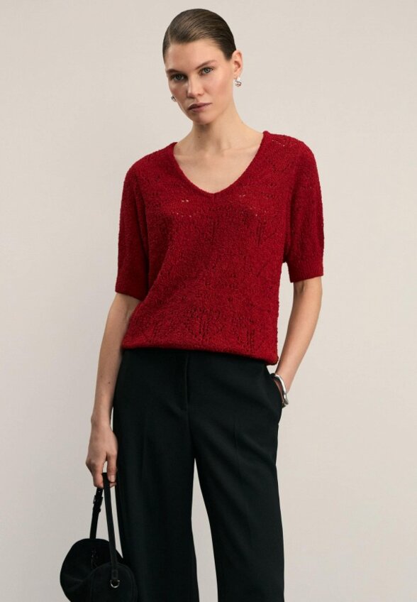 Пуловер Zarina