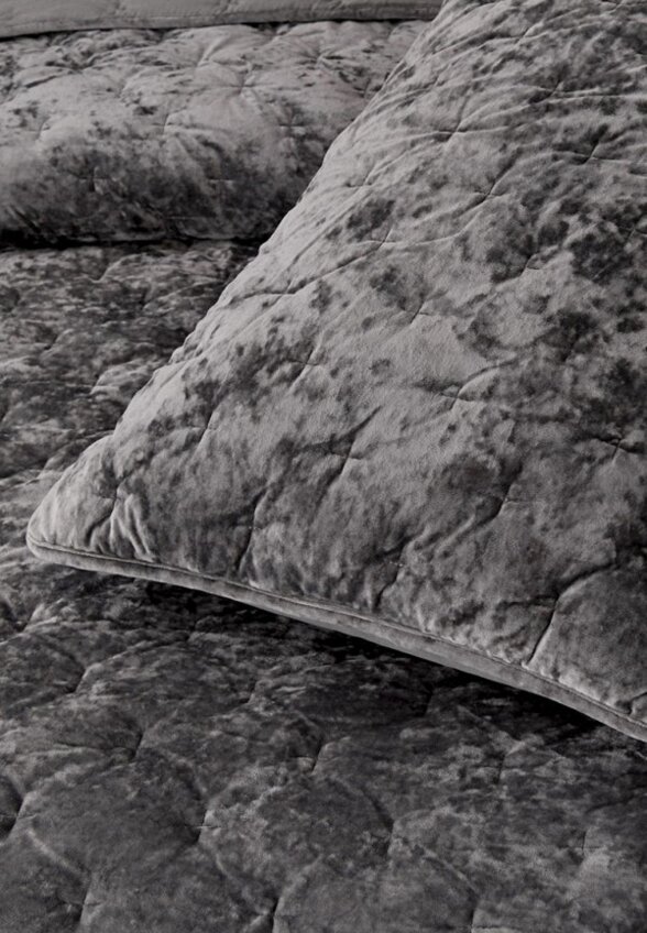 Комплект с покрывалом Sofi De Marko