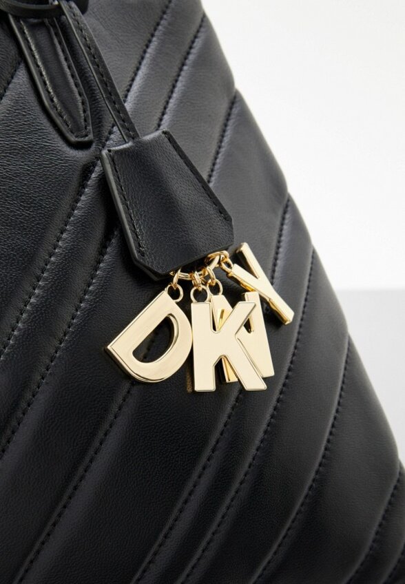 Сумка и брелок DKNY
