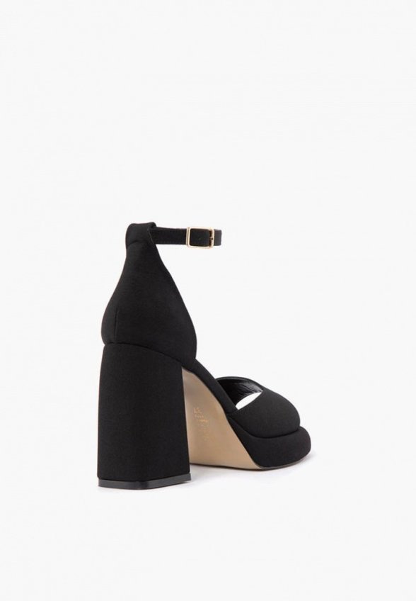 Босоножки Mysa