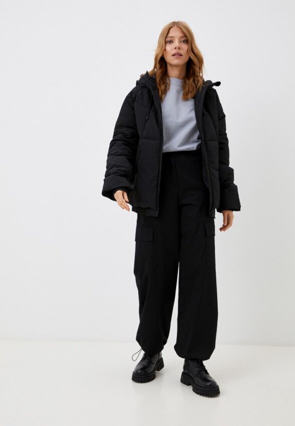 Пуховик Colin's