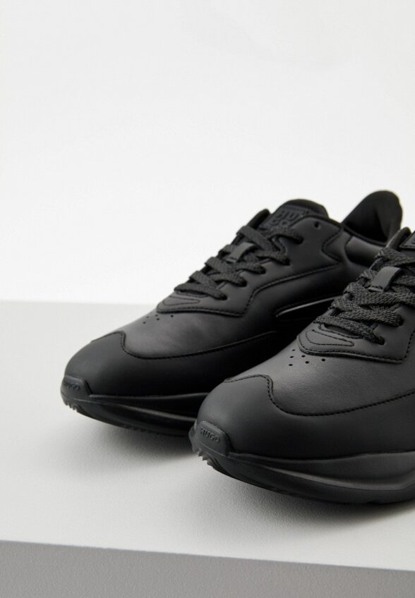 Кроссовки Hugo