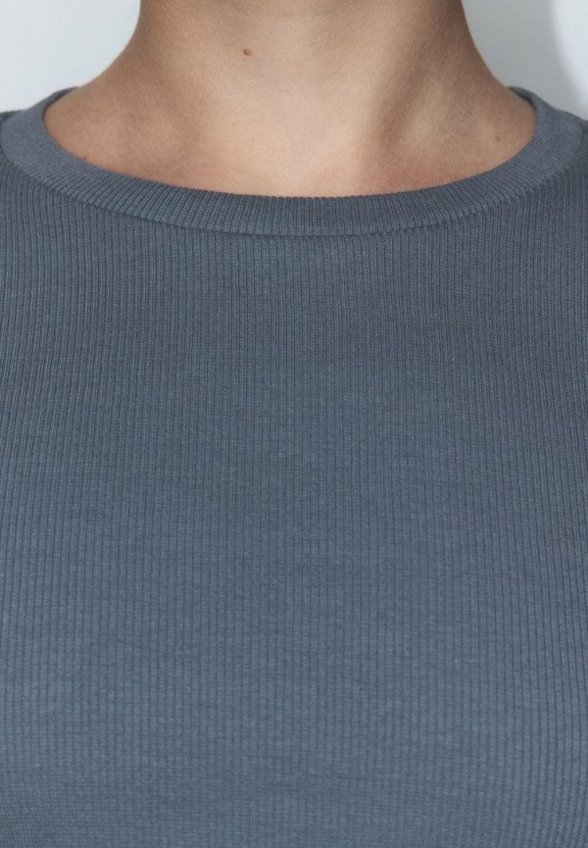 Лонгслив Befree