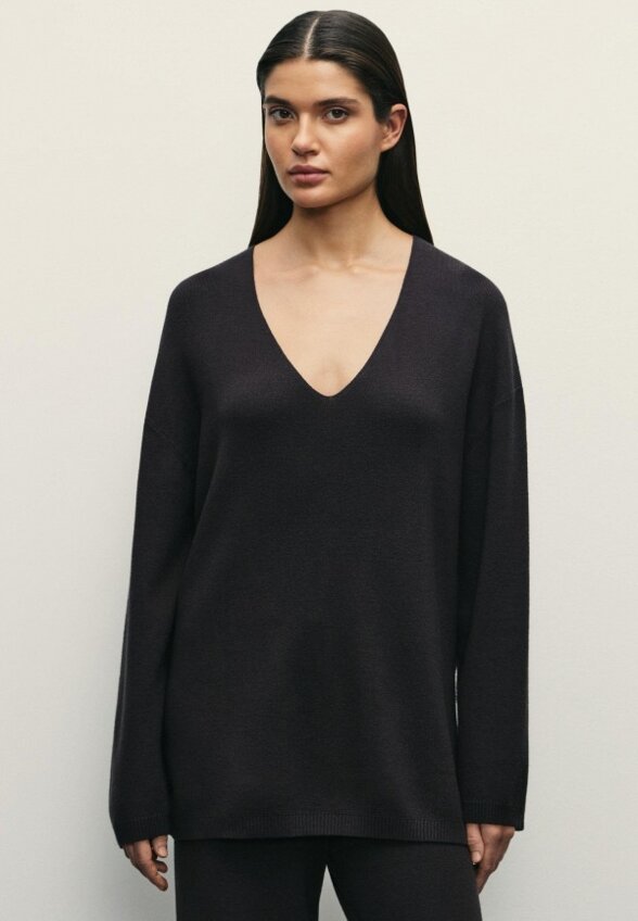 Пуловер Zarina