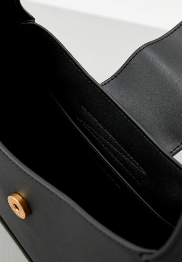 Сумка Karl Lagerfeld