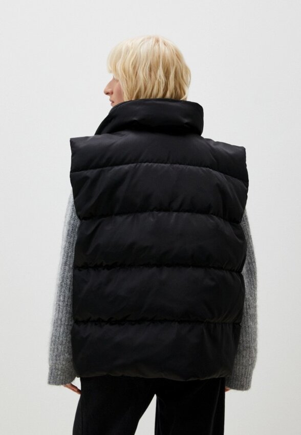 Жилет утепленный JNBY