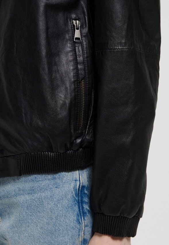 Куртка кожаная Blouson