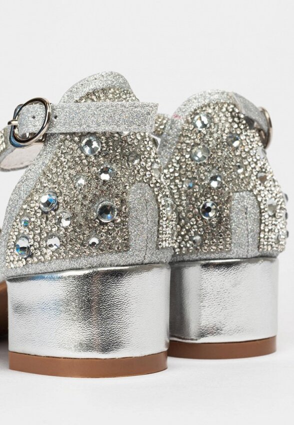 Босоножки Tikkago