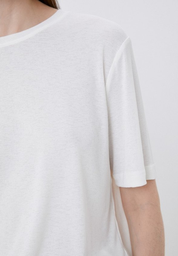 Футболка Elena Andriadi